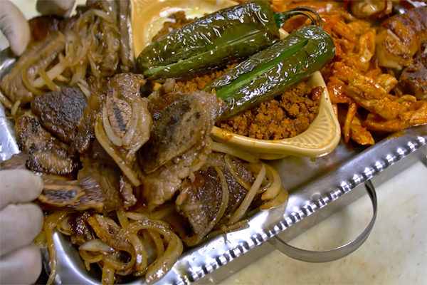 El Rey Del Taco - Assorted Meats | Photo: elreydeltacoatl.com | 5288 Buford Hwy Doraville, GA 30340